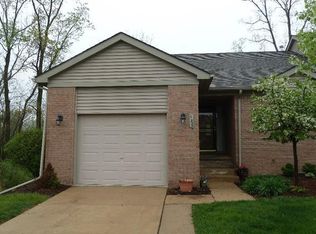 1320 Jonathan Ln, Chelsea, MI 48118