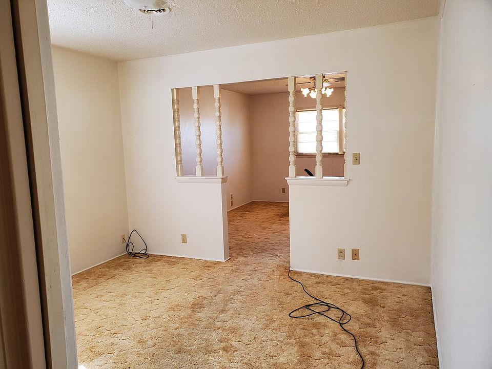 1st image of 2417 N Vernon St