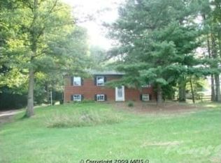 9335 Lees Ridge Rd, Warrenton, VA 20186