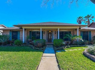 7615 Braesglen Dr, Houston, TX 77071