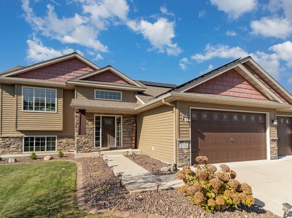 31154 Algonquin Trl, Chisago City, MN 55013