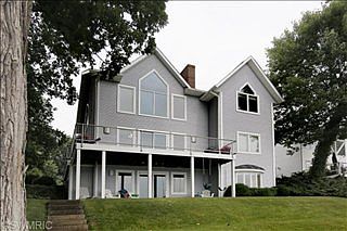 2nd image of 184 W Crooked Lake Dr