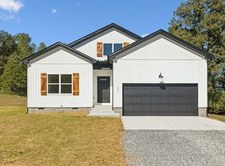 587 Hidden Valley Cir, McMinnville, TN 37110