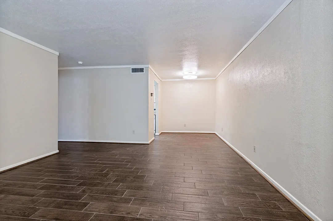 1 bed, 710 sqft, $1,195 — Photo 2