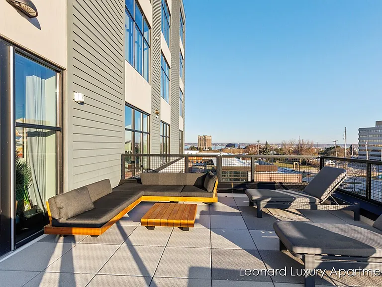 The Leonard Luxury Apartments — Photo 121