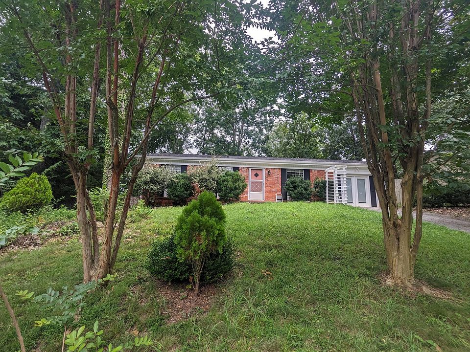 1st image of 108 Fawn Dr