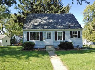 1216 W 11th St, Waterloo, IA 50702