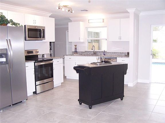 3rd image of 1605 6th St