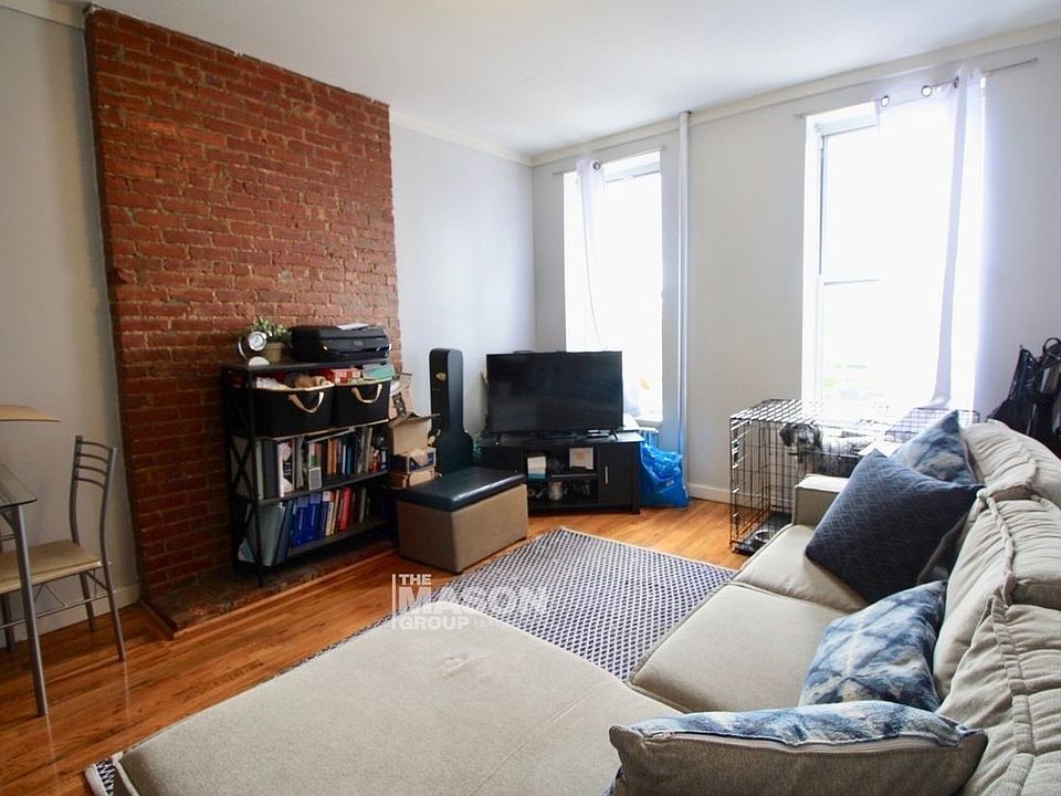 1st image of 1843 1st Ave APT 3