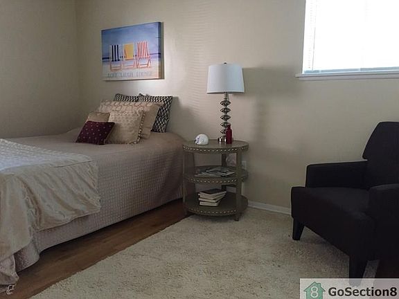 4th image of 3212 Ellwood Ave APT A