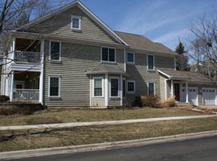 209 Spring Ave, Naperville, IL 60540