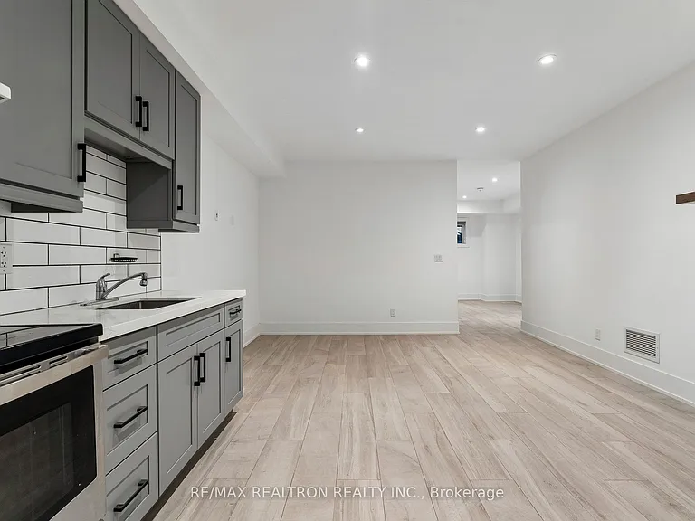 130 Brooklawn Ave — Photo 20