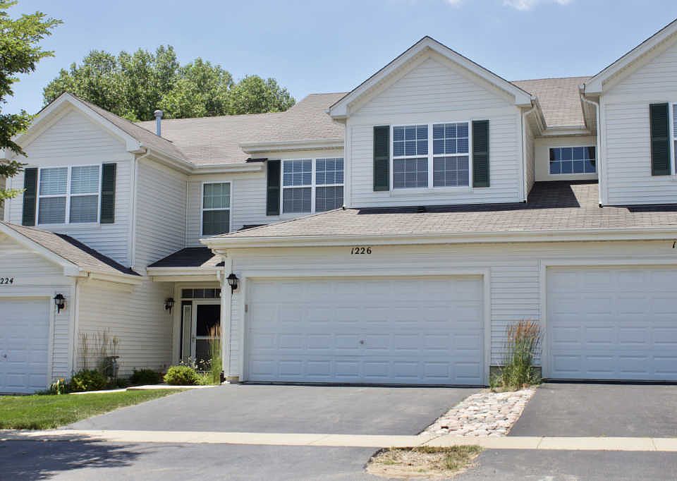 1st image of 1226 Waverly Dr #0