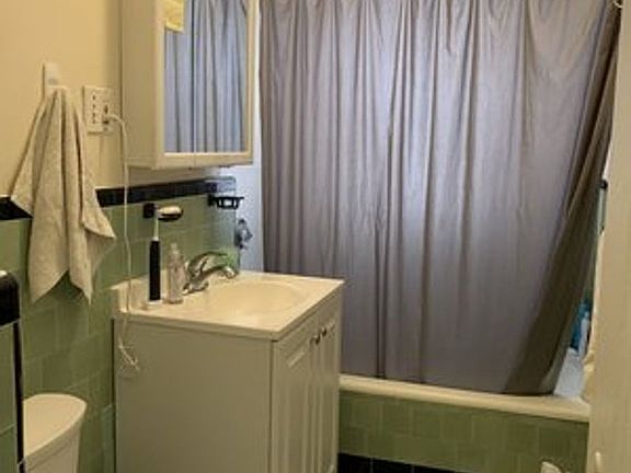 5th image of 2001 Commonwealth Ave APT 33