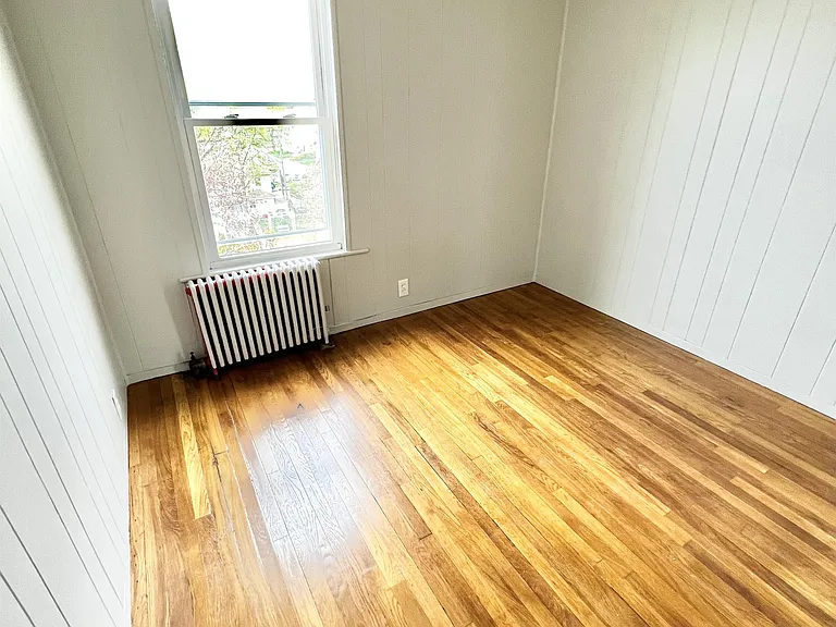 32 Berkeley Ave #2 — Photo 4