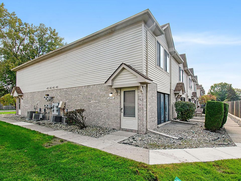 1st image of 38599 Wellington Dr