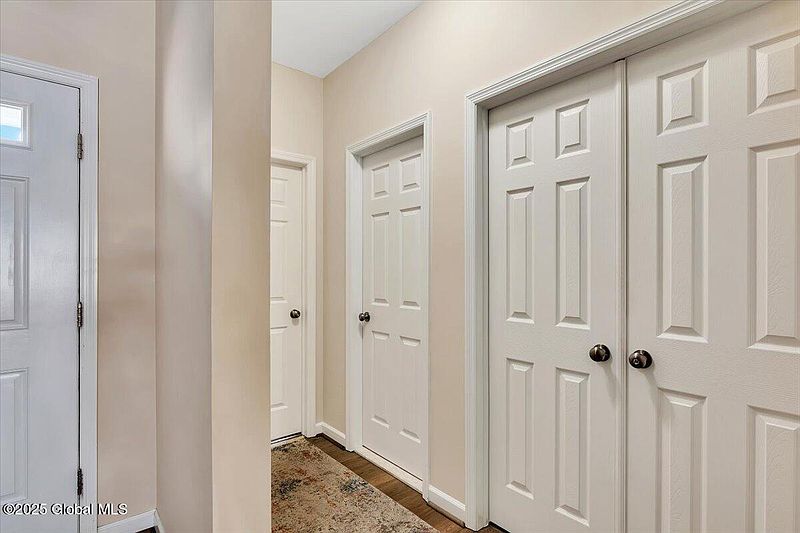 4th image of 62 Somerset Drive