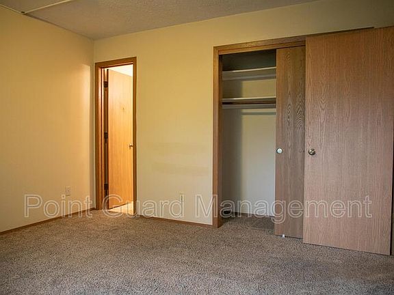 4th image of 7110-7122 Jones Cir #7122-11