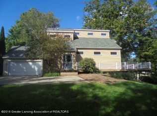 2826 Vermont St, Lansing, MI 48906