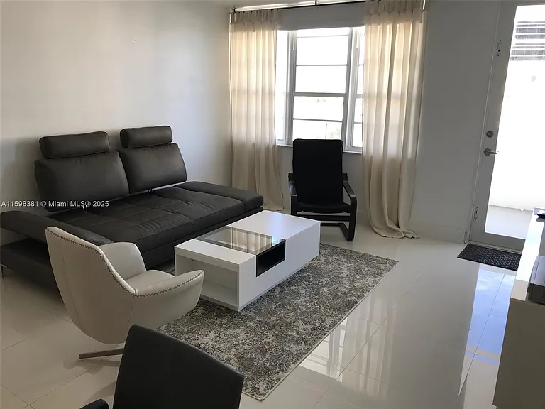 100 Lincoln Rd #808 — Photo 15