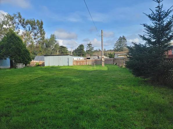 63513 S Jade Rd, Coos Bay, OR 97420