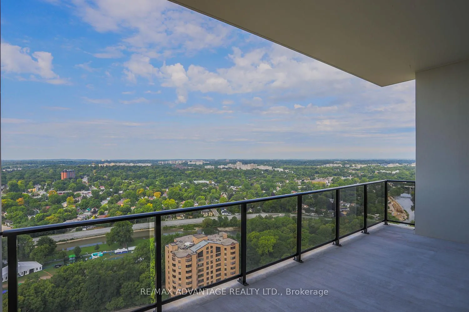 3 bed, $3,795 — Photo 2
