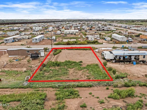 1420 Valle Lima Rd, San Elizario, TX 79849