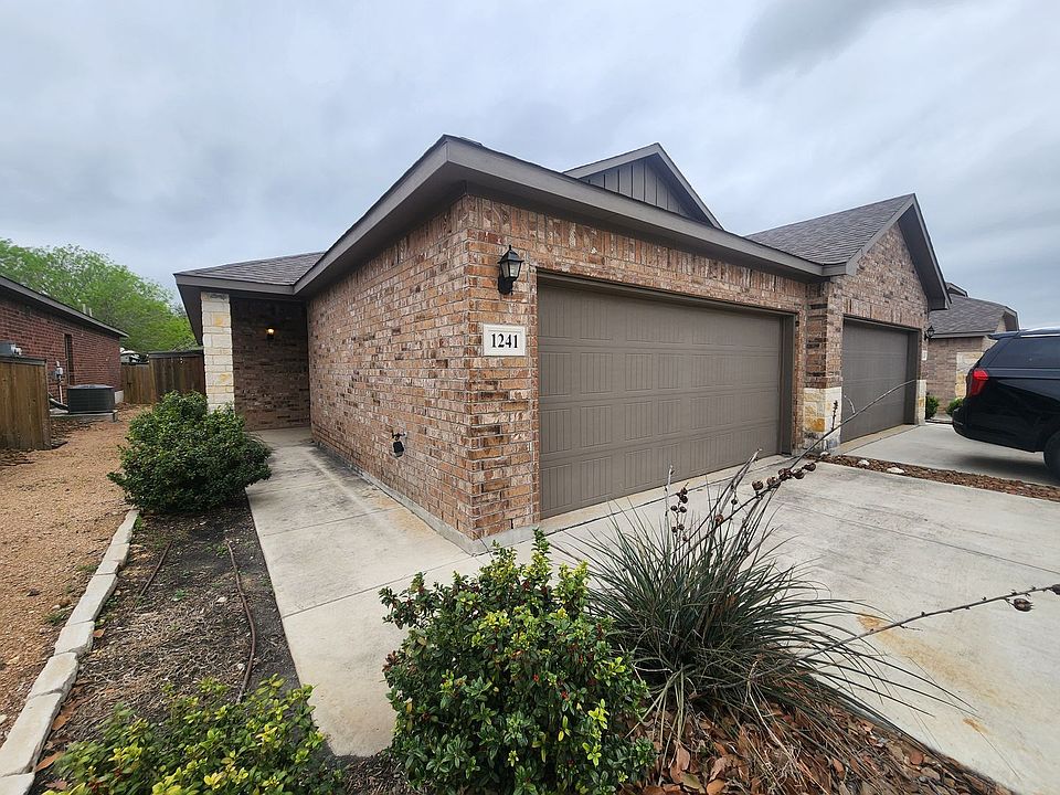 1st image of 1241 Old Fm 306