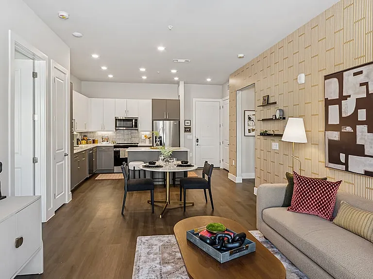 The Waylon Apartments & Townhomes — Photo 2