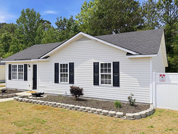 3rd image of 216 Katie Drive