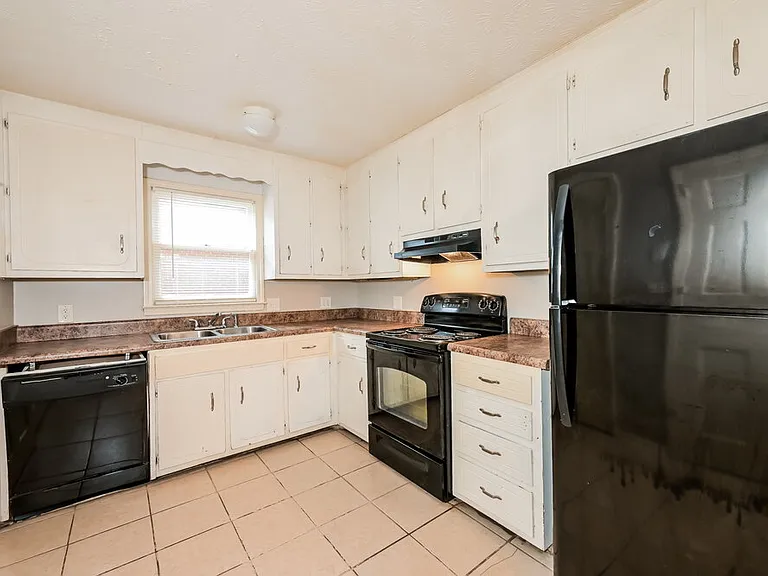 5353 Ridgemere Ct — Photo 7