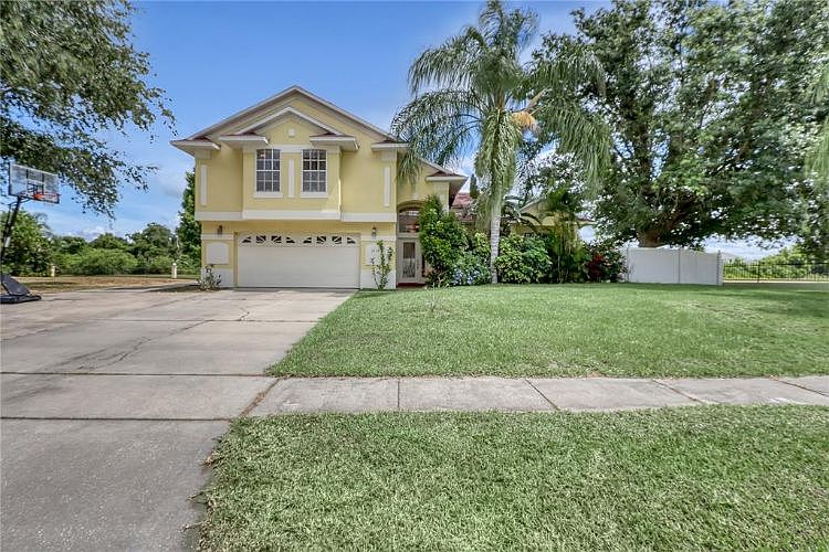 1st image of 1834 Farris Dr