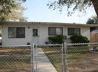 2100 Oak St, Rosamond, CA 93560