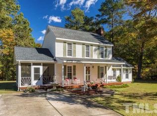 2912 Trestle Ct, Fuquay Varina, NC 27526