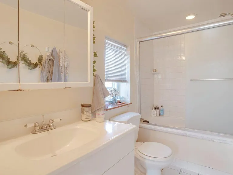2110 Fleet St #B — Photo 23