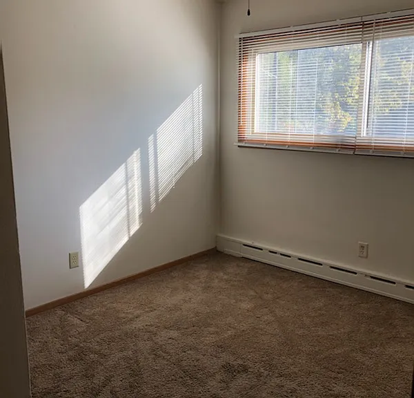 117 22nd Ave NE #101 — Photo 4