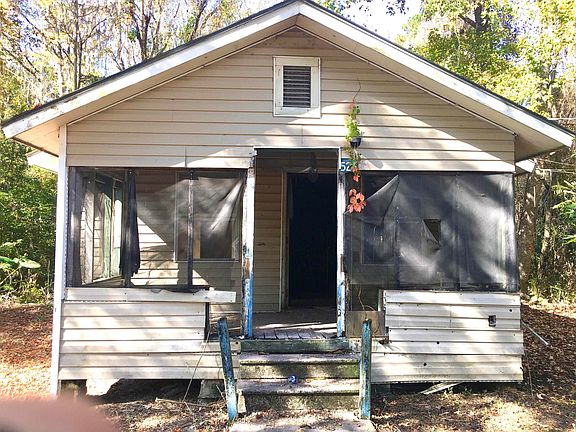 3rd image of 528 SW Ray Charles Ave