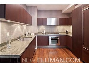 2nd image of 21 Astor Pl APT 4E