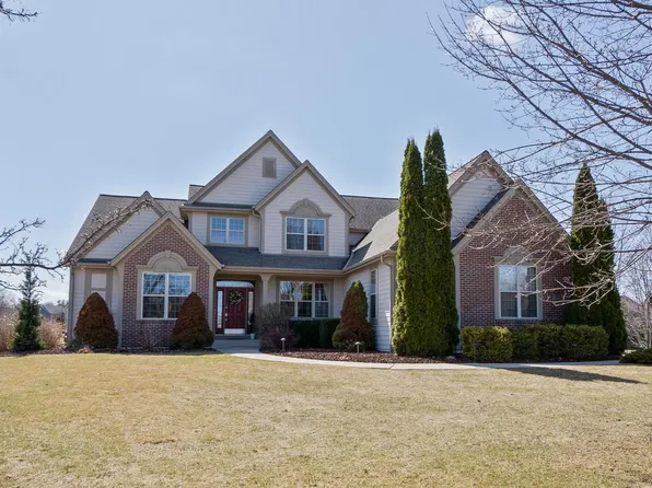 W130N6631 Daylily DRIVE, Menomonee Falls, WI 53051