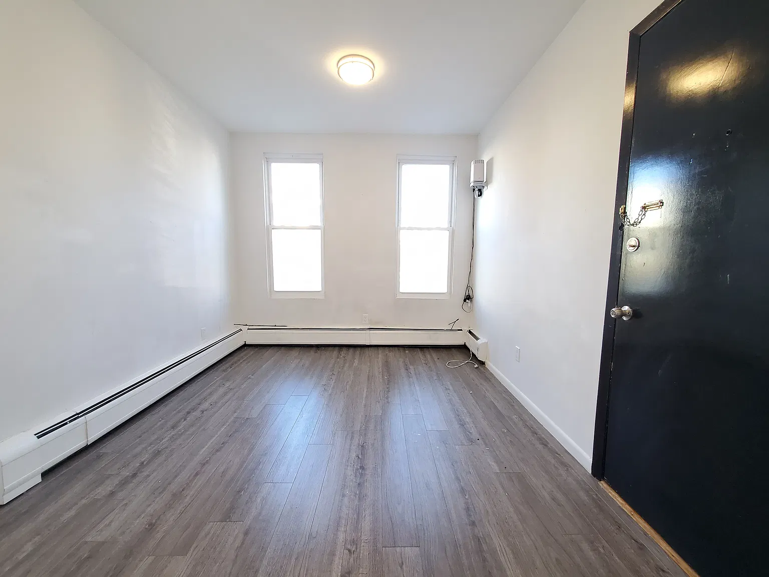 2 bed, 800 sqft, $1,875 — Photo 2