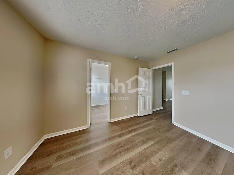 10825 Spring Green Dr — Photo 17