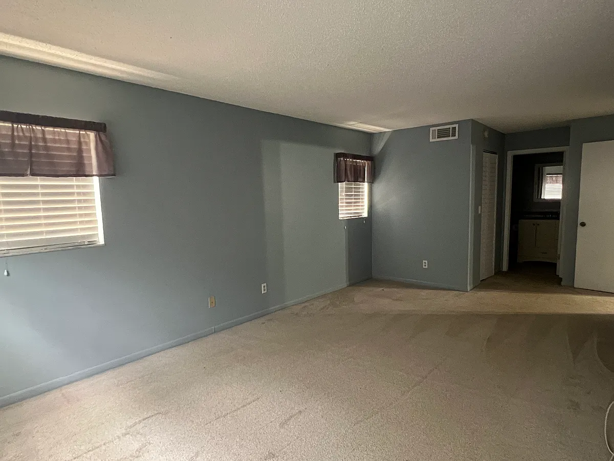 Building Photo - 1750 Belleair Forest Dr #A1