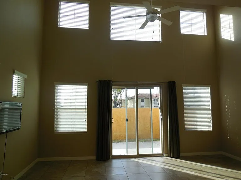 1131 E Cedar St — Photo 7