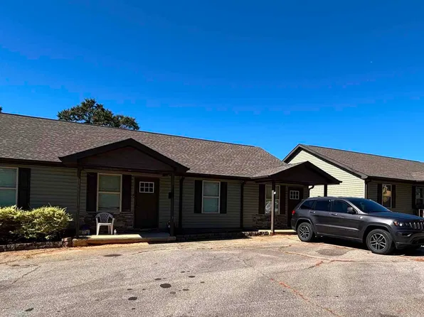 222 & 224 Griffin Mill Rd, Pickens, SC 29671