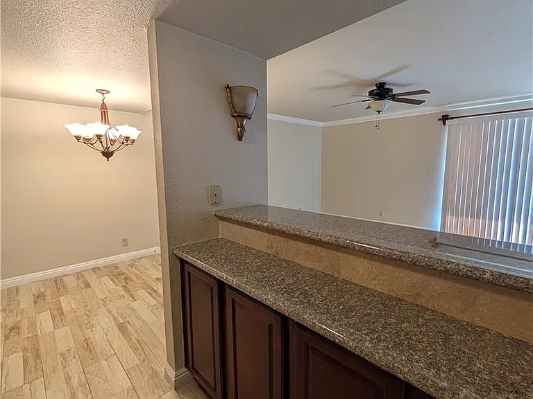 5041 River Glen Dr #91 — Photo 8