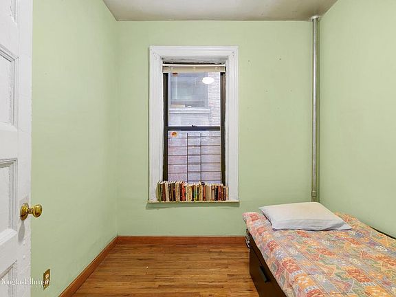 5th image of 361 W 121st St APT 2E