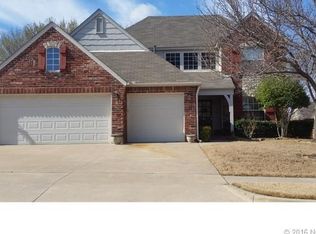 11928 S Ivy Ct, Jenks, OK 74037