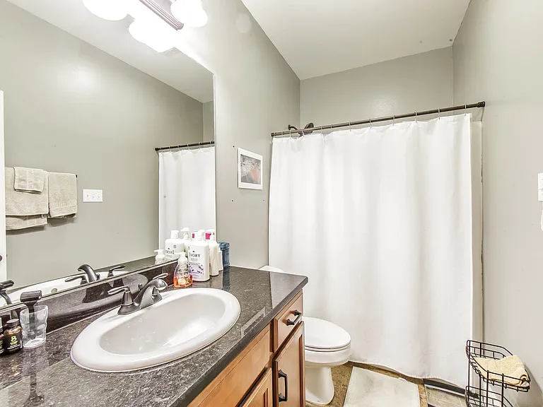 173 Laverne Dr — Photo 11