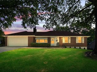 309 SW Milmar Ave, Lees Summit, MO 64081