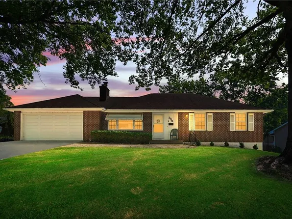 309 SW Milmar Ave, Lees Summit, MO 64081